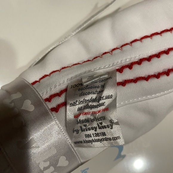 Kissy kissy Christmas baby blanket NWT - Picture 3 of 4